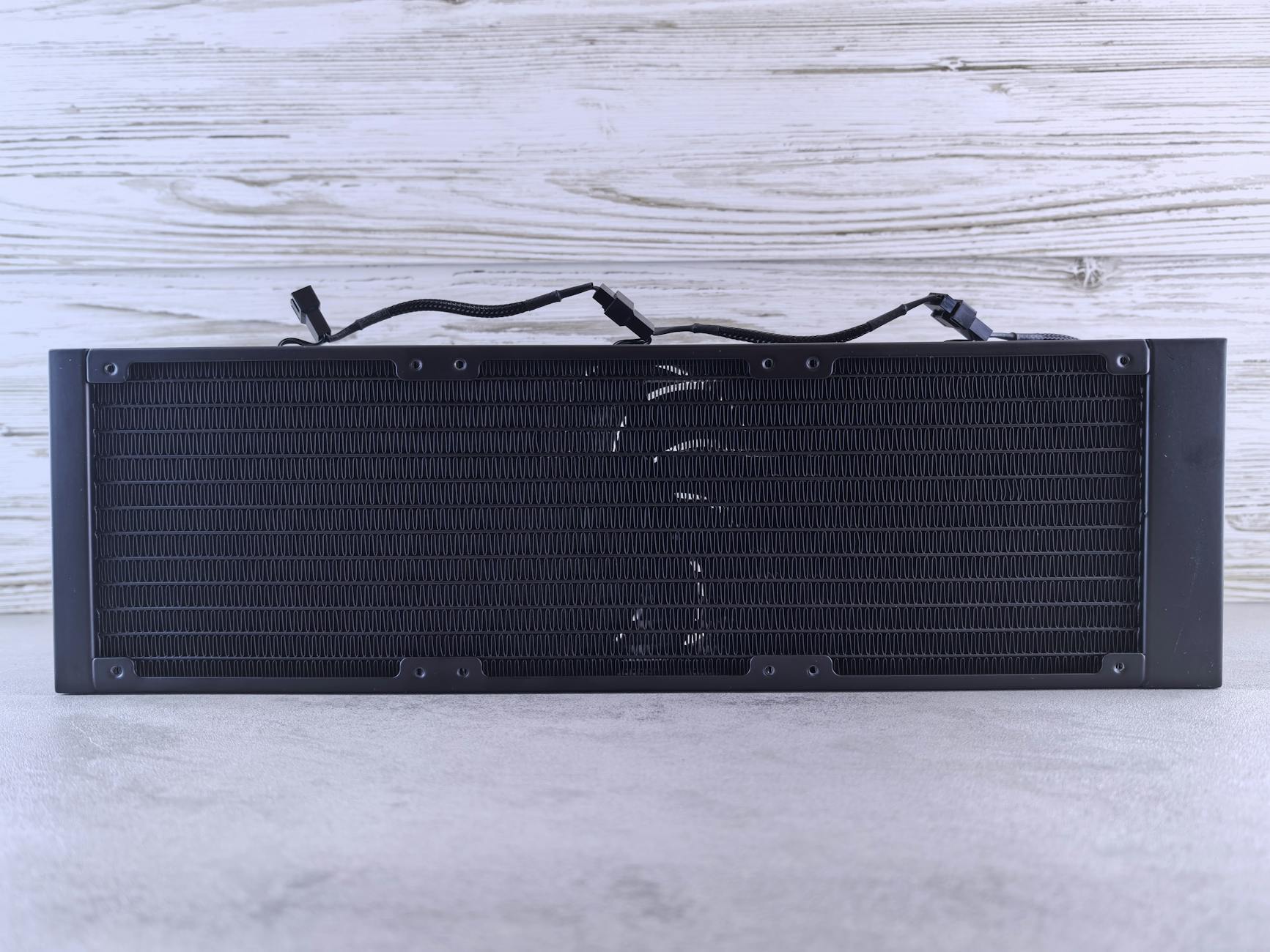 Computer liquid cooling radiator with tubes and fittings