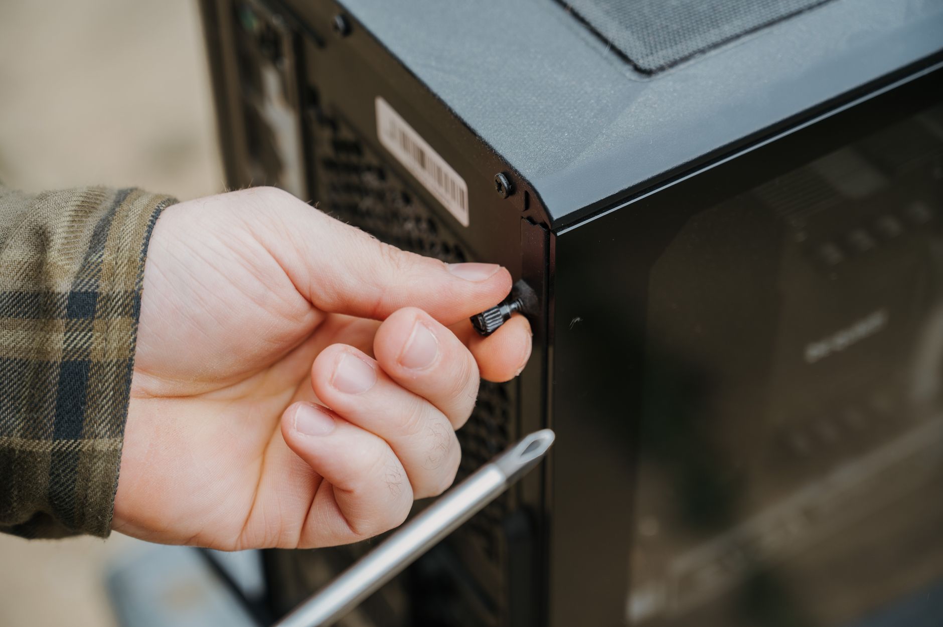 Compact mid-tower PC case with mesh front panel and tempered glass side panel