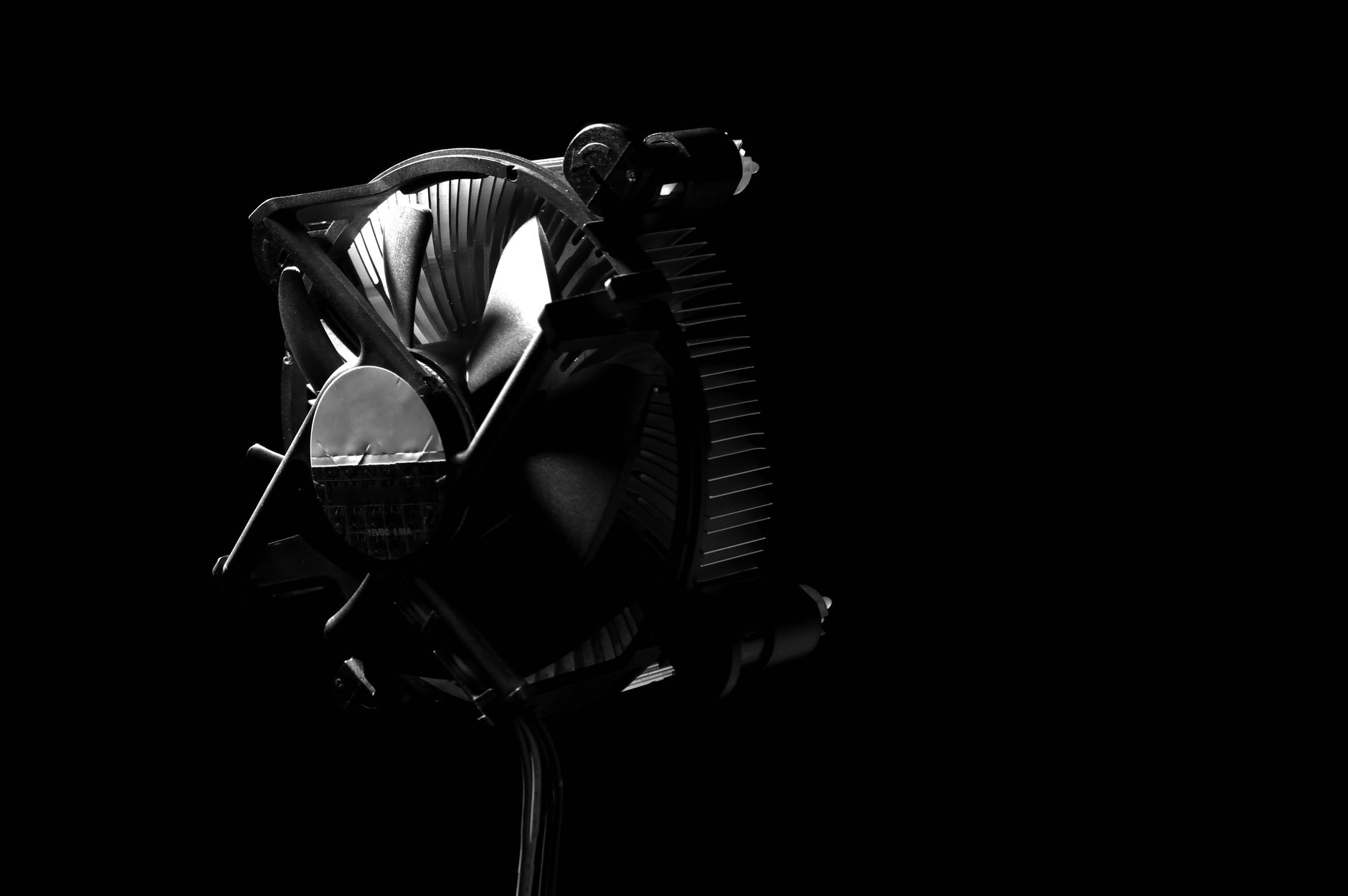 Large dual-tower air cooler mounted on a desktop PC motherboard